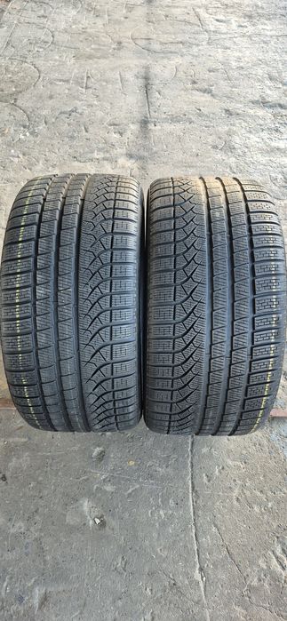 2 anvelope iarna Pirelli 285/40/19,dot 2022.Pretul este pe bucata