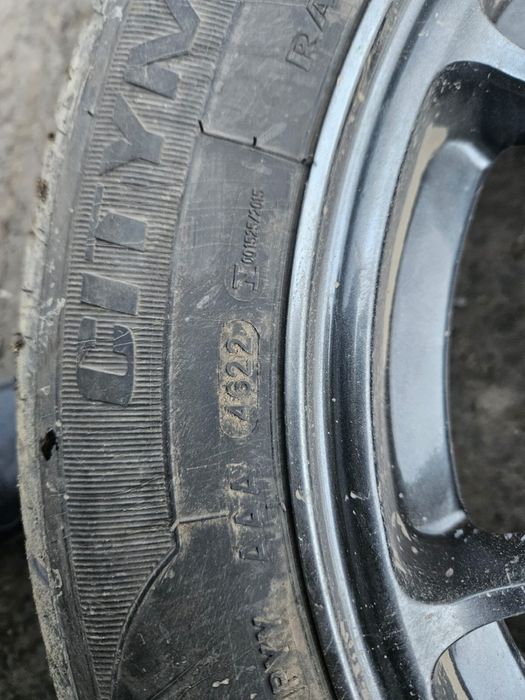 Продам диски с резиной или отдельно