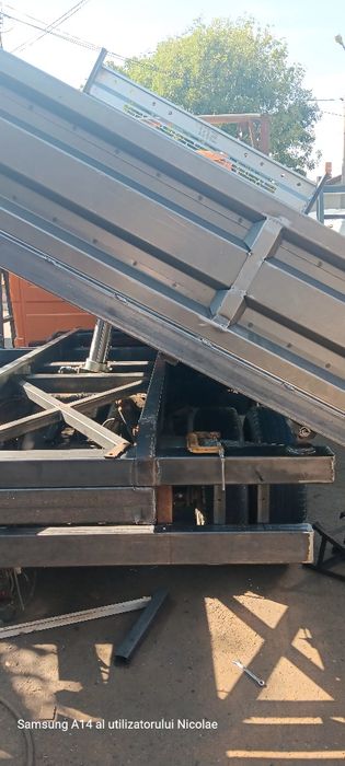 Benă nouă iveco basculabilă