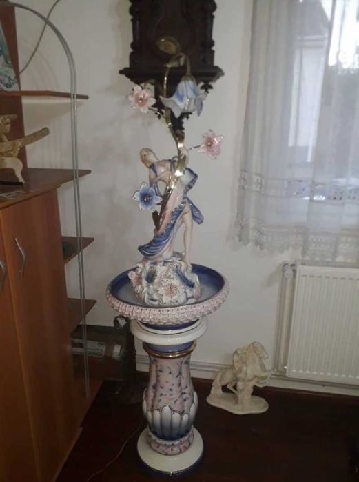 Veioza fantana artizanala din portelan