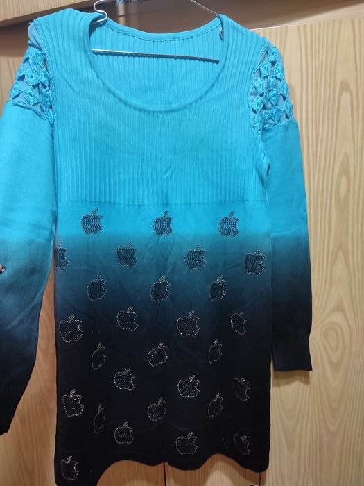 Продам новый свитер- тунику