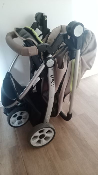 Детская коляска 3-ёх колёсная