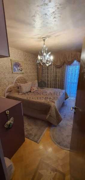 Продава се Къща в Пловдив, Център - 540 кв.м за 2019 €/кв.м - Снимка #9