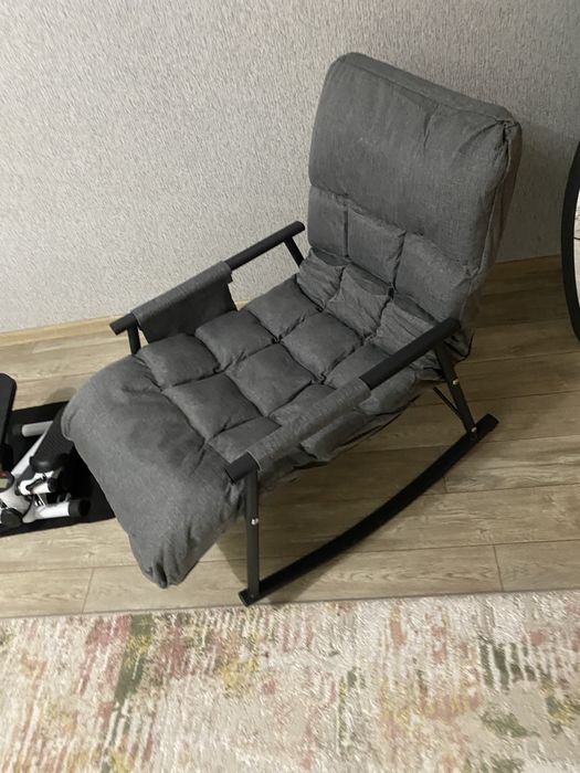 Продам кресло качалку