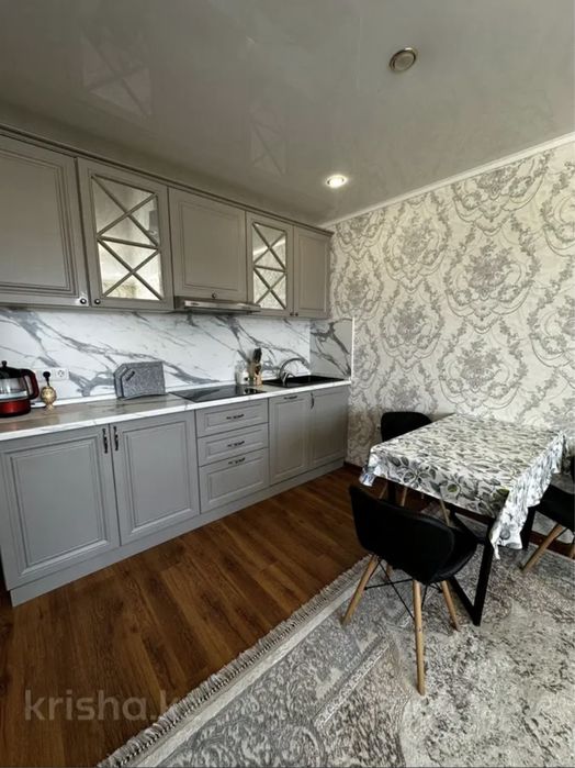 ПРОДАМ                         КВАРТИРУ