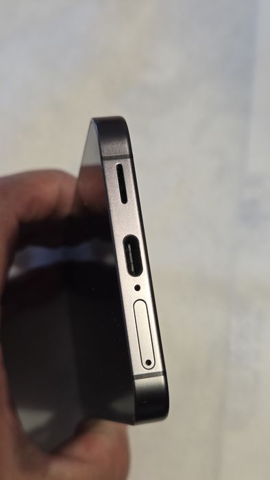Като нов Samsung S24 256MB