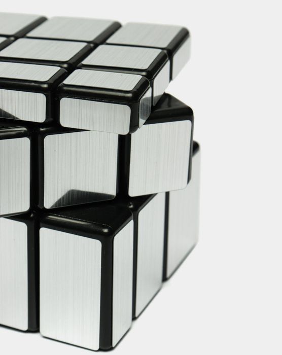 Уникальный кубик Рубика трансформер.