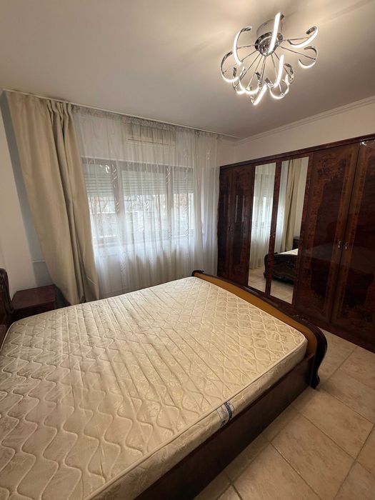 DOROBANTI piata,zona foarte linistita