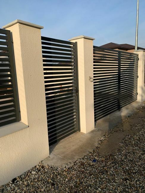 Gard din sipca metalica, fier forjat, tabla, BCA, plasă, jaluzele