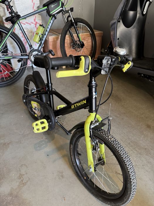 Два броя детски велосипеди