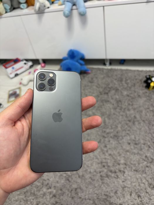 Vand iphone 12 pro pentru piese
