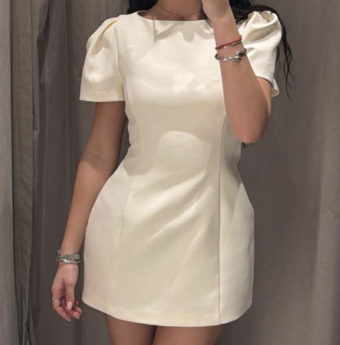 Рокля Zara, Stradivarius