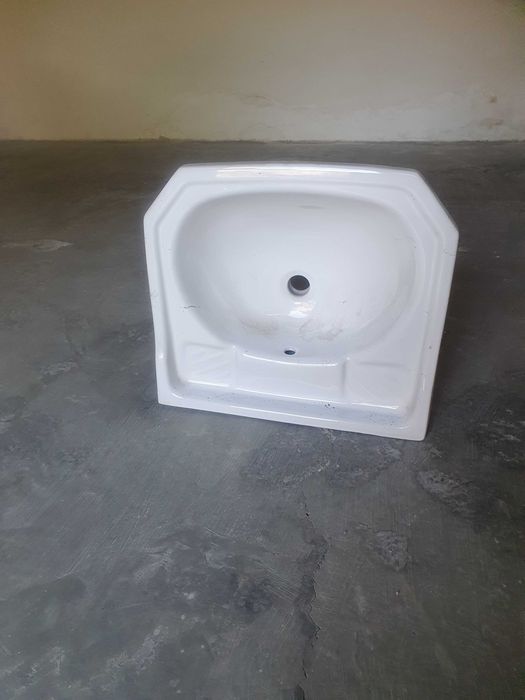 Chiuvetă baie, nouă, nefolosită
