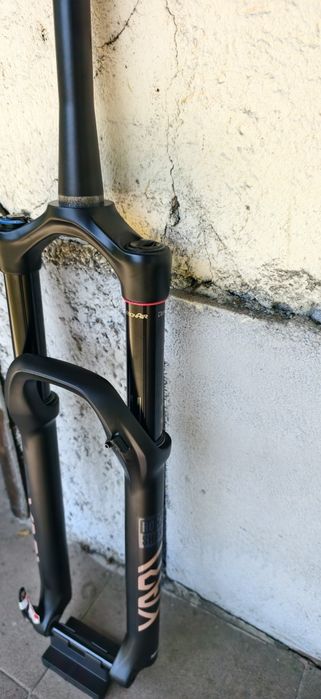 Вилка Rockshox Yari RC Debon Air 29 160mm 15x110mm Boost НОВА
