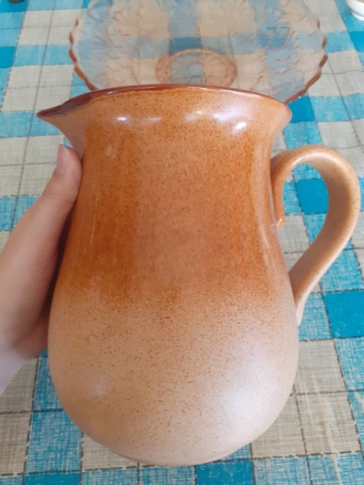 Кувшин и тарелка для фруктов