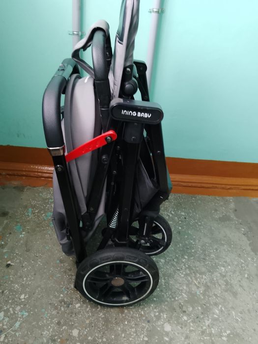 Коляска детская .