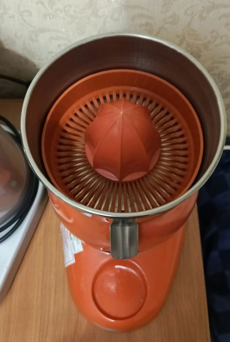 Профессиональная Соковыжималка Empero