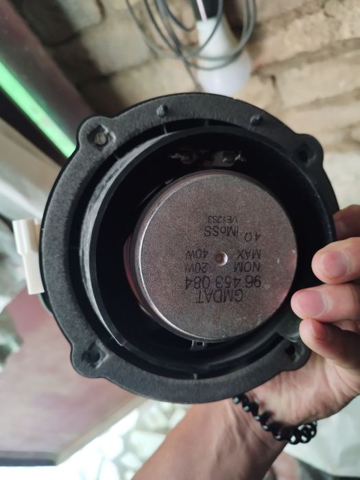 Автомагнитола от Джентры, +4 колонки стоковые, заводские