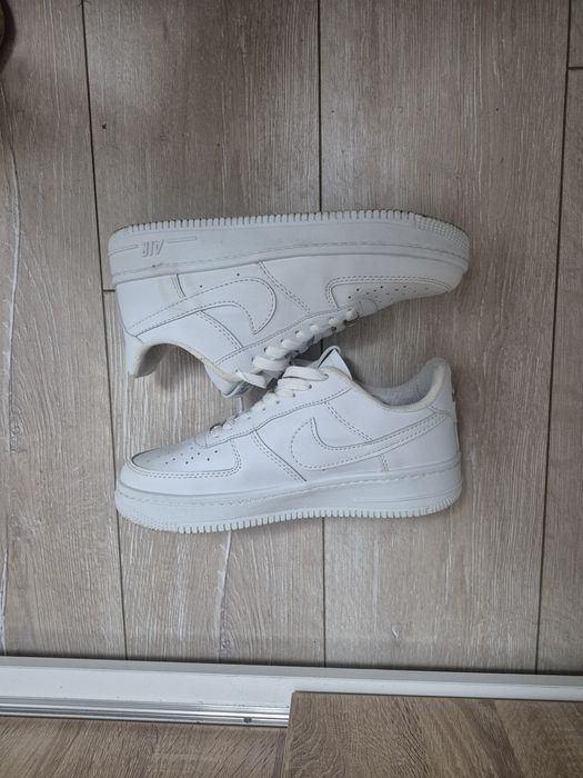 Обувки Nike airforce 1 НОВИ!
