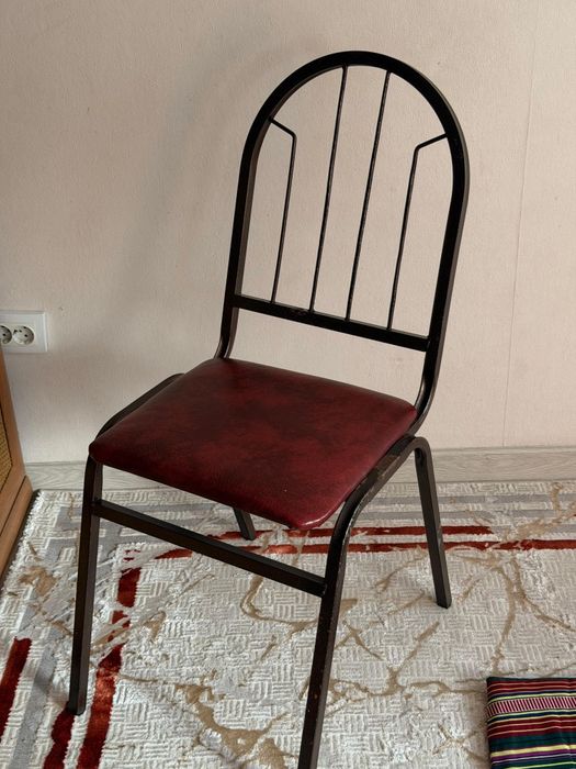 Продам стулья б/у