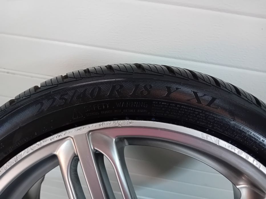 Vând  roți  aliaj speciale sport pe 18" cu anvelope bune viking