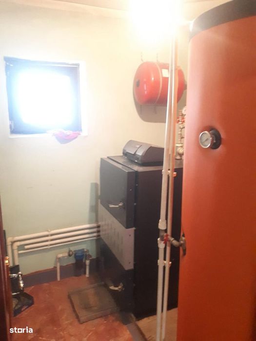 Casa com Hanu Conachi,3 camere,centrala pe lemne,80 000 euro neg