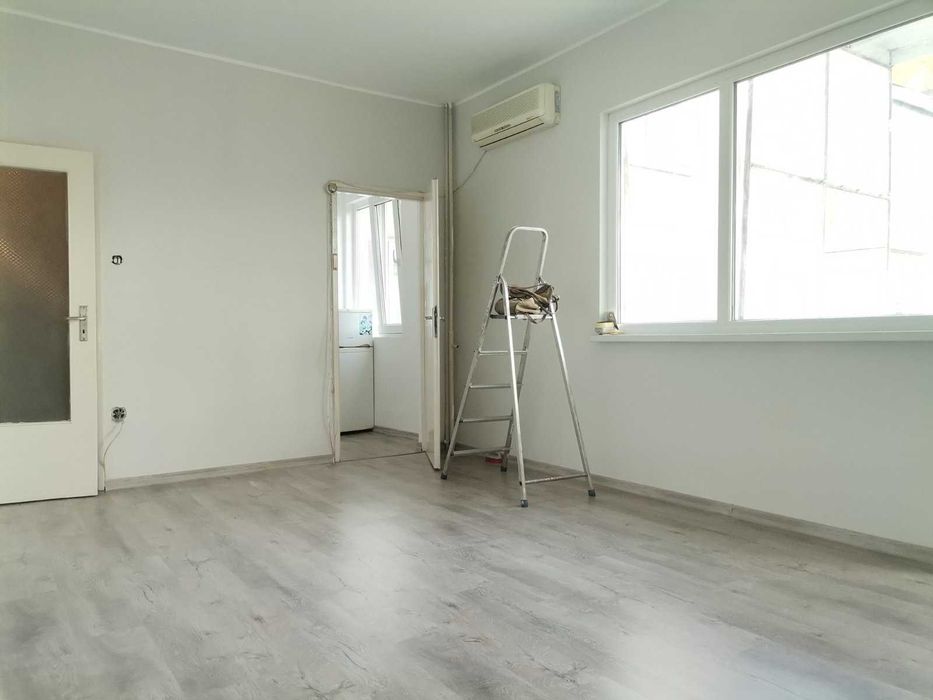 Продава се Едностаен апартамент в Пловдив, Център - 36 кв.м за 1903 €/кв.м - Снимка #1