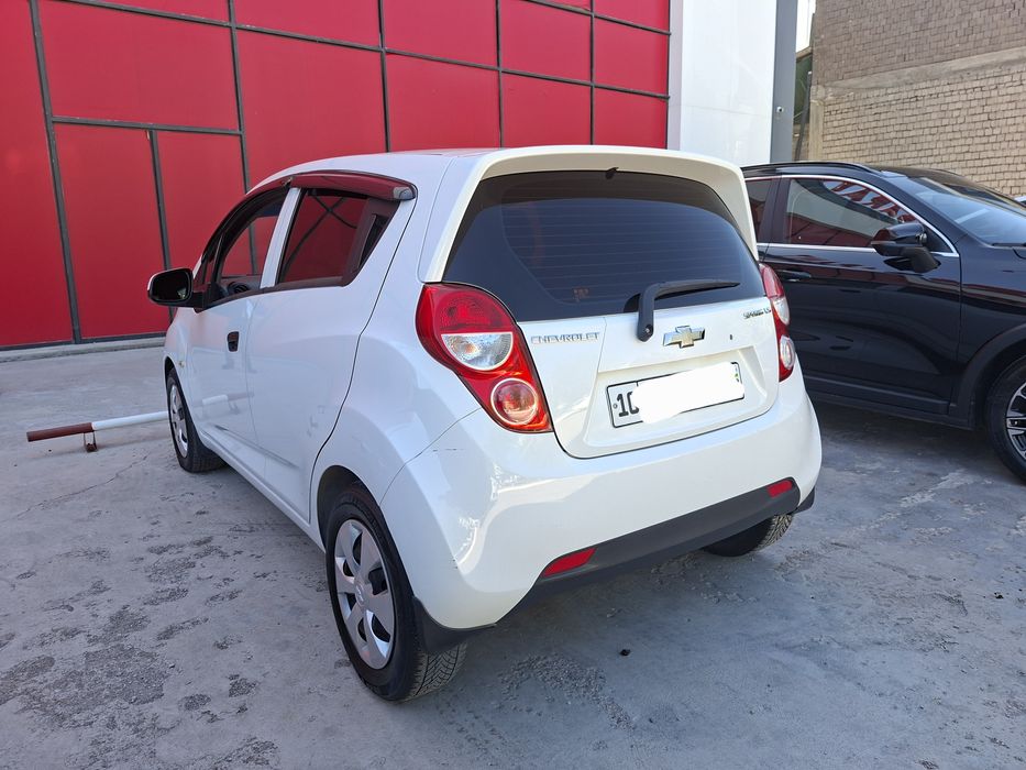 Спарк 2поз.сотилади