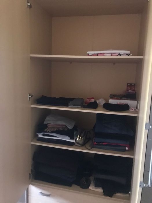 Продаётся спальный гарнитур