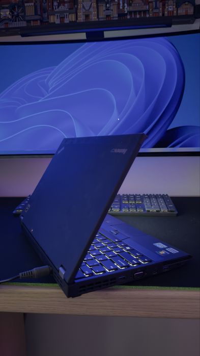 Lenovo Thinkpad x230 i5/4GB/256 SSD