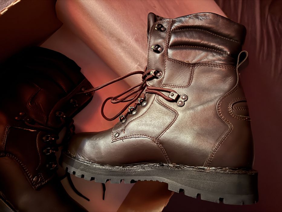 Bocanci militari din piele de iarnă