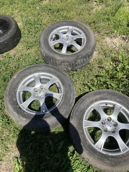 Гуми с джанти 17 5х114.3