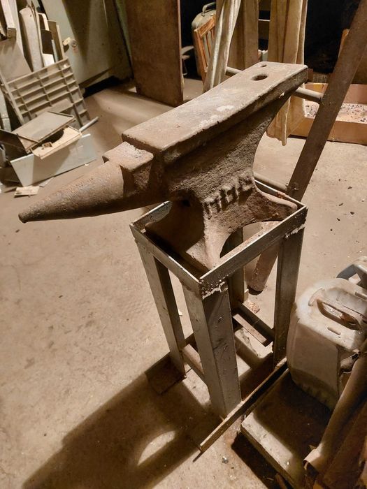 Наковальня советская