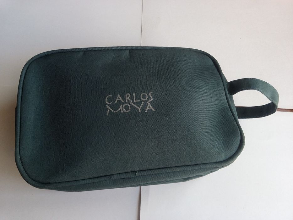 Несесер Carlos Moya