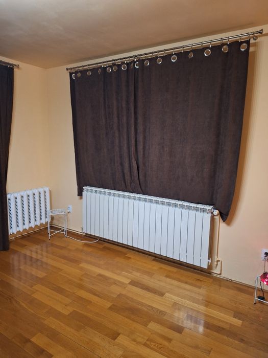 Mobila de living/birou/biblioteca ca noua