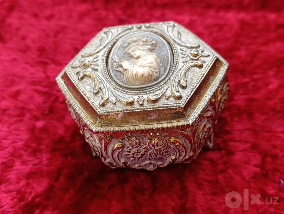 Шкатулки   в   ассортименте