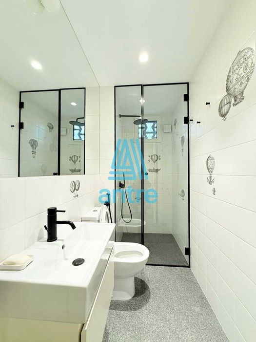 Продава се Тристаен апартамент в София, Изток - 87 кв.м за 3907 €/кв.м - Снимка #13