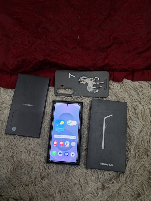 Новый! Флагман Samsung Galaxy S25 12/128gb Selver