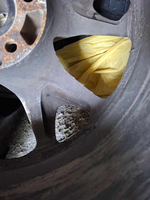 Летни гуми с джанти 255 55 18 на един сезон