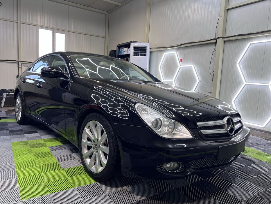 Пастиране, полиране на автомобили, пастирсне на фарове.