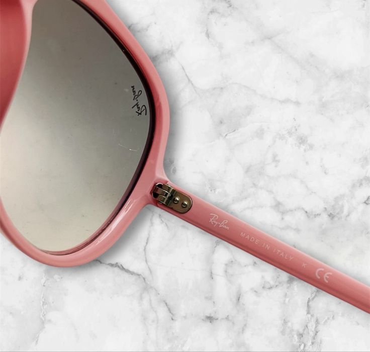 Ray-Ban Cats 5000 Classic – Pink Edition (RB 4125) очила