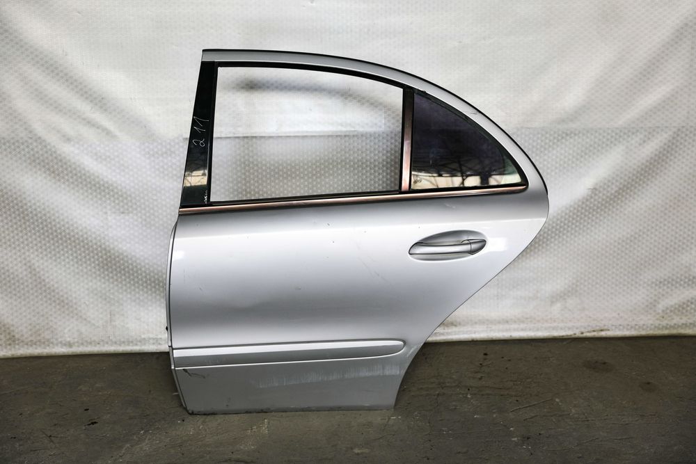 Запчасти на Мерседес 211