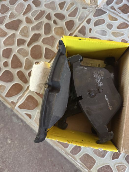 Placute frana fata Brembo BMW E90 E91 E92 Seria 1