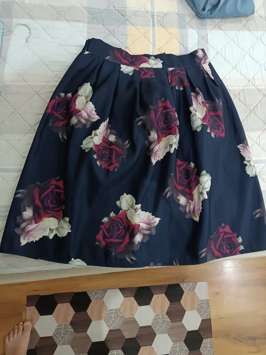 Продаю женские юбки.