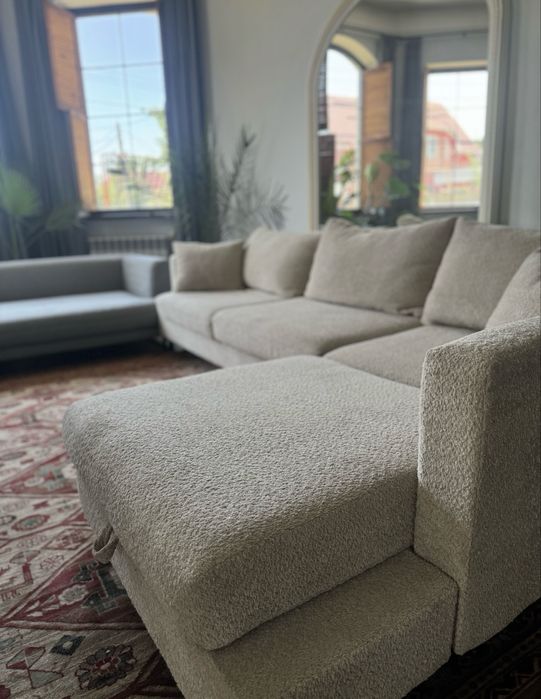 Продам диван в хорошем состоянии.