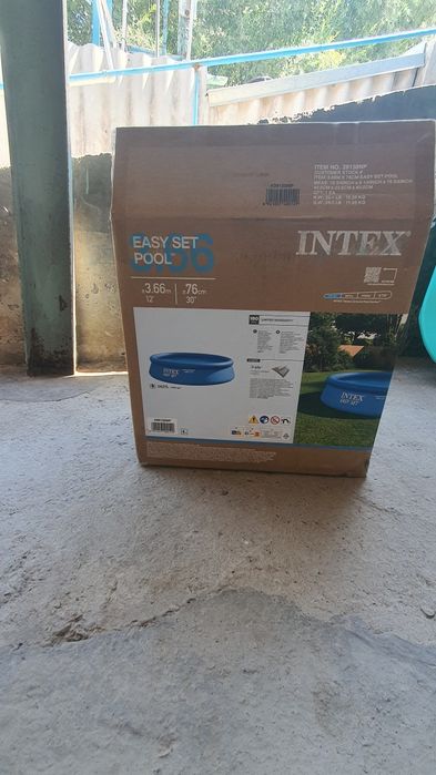 Продаю Басейн  5т..621 литр .