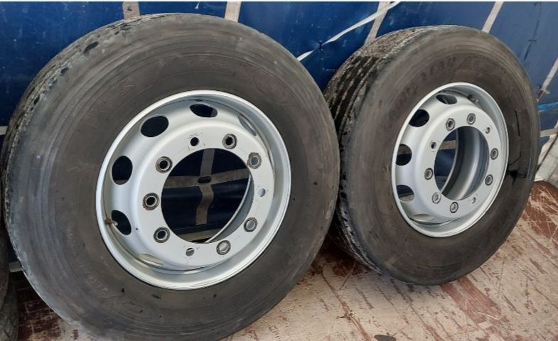 Roti de camion 315. 70. R 22.5 Cu cauciucuri noi GOOD YEAR  si Jante