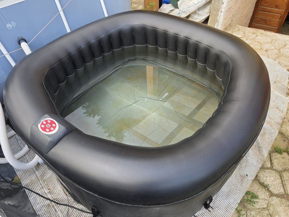 Jacuzzi gonflabil / spa cu hidromasaj – 4 persoane – încălzire
