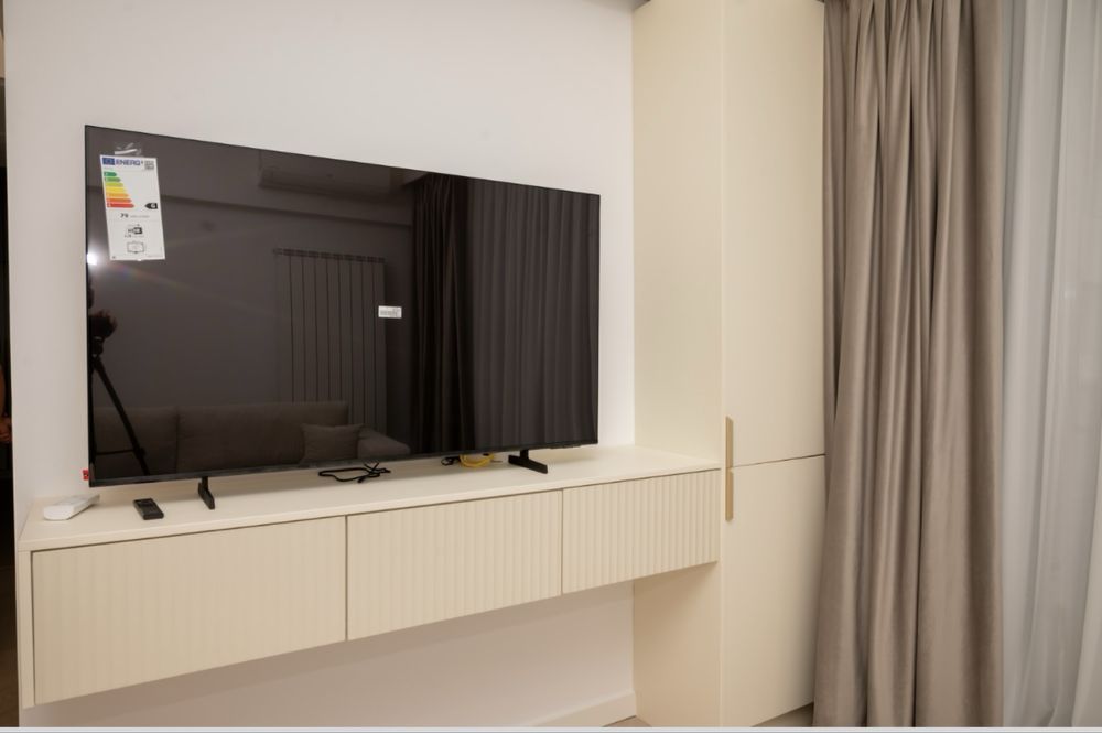 Proprietar inchiriez apartament cu 3 camere Cortina North