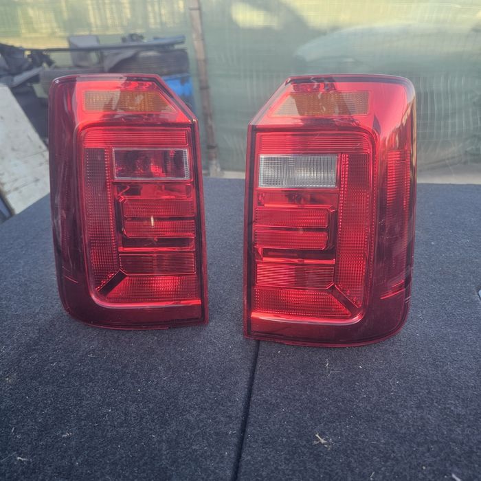 Стопове за  VW CADDY  ляв и десен